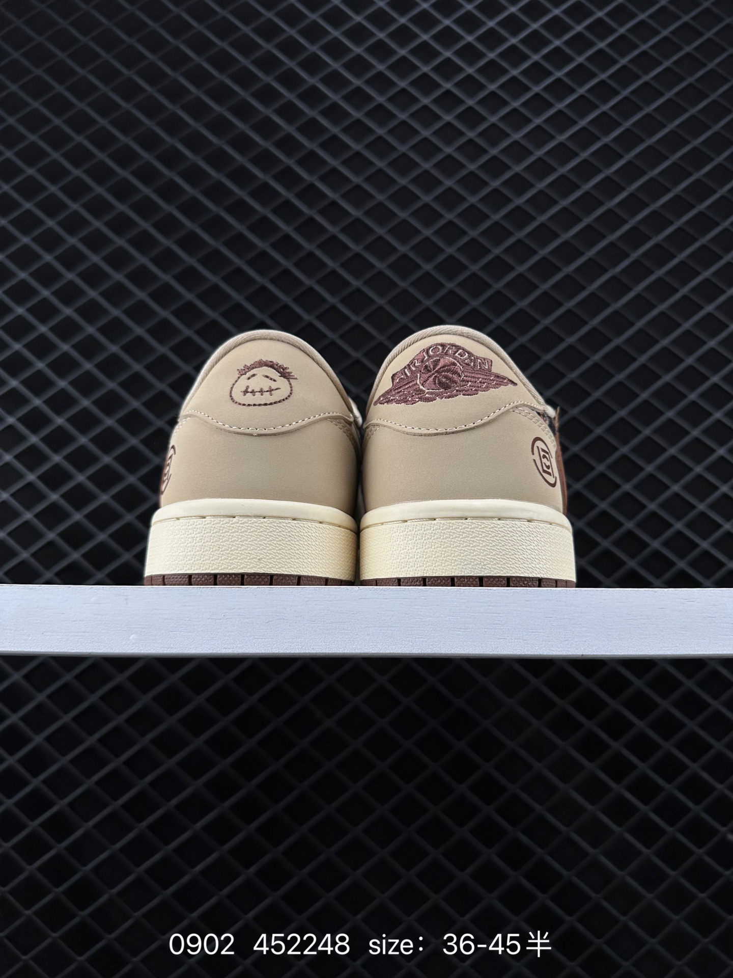 Travis Scott x Air Jordan 1 ” Reverse Mocha “